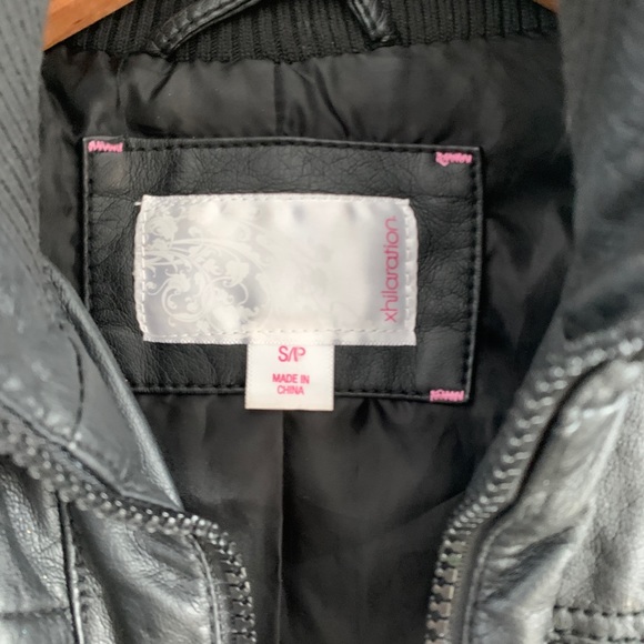 Xhilaration | Black Bomber Jacket - Picture 4 of 6